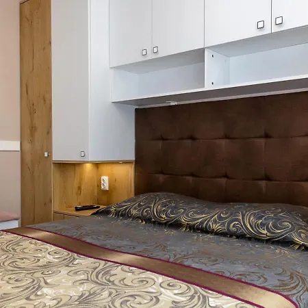 Apartman 1br With Parking Near Free Uni By Flat Manаger *